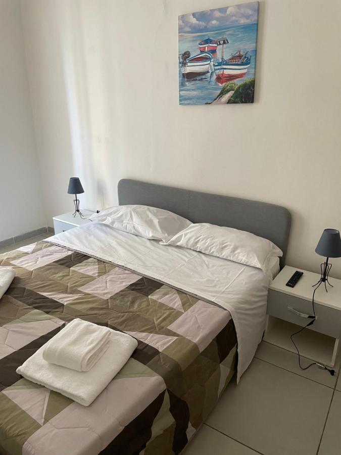 B&B Romy Napels Buitenkant foto